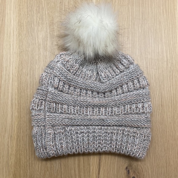 C.C pom pom beanie knitted - Picture 2 of 2